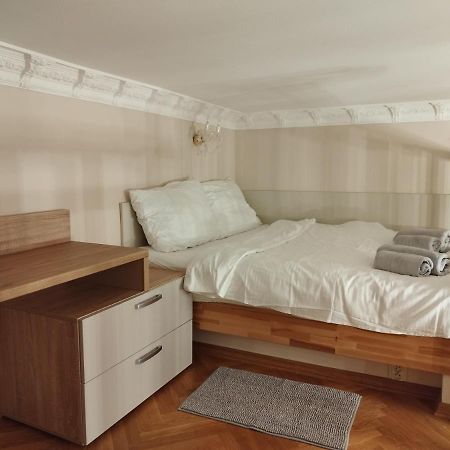 Lubert Apartmany S.R.O Прага Екстериор снимка