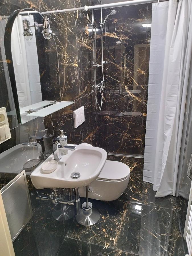 Lubert Apartmany S.R.O Прага Екстериор снимка